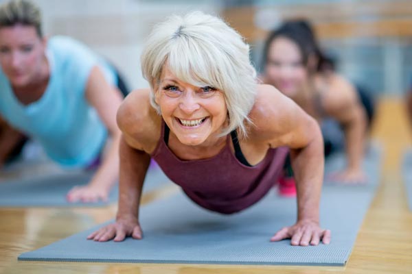 Consigli e Esercizi per mantenersi in forma in età avanzata